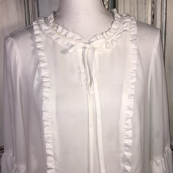 Karl Lagerfeld Popover V Neck Ruffle Mid Sleeve Cream Tie Front Blouse Size S - Picture 4 of 10